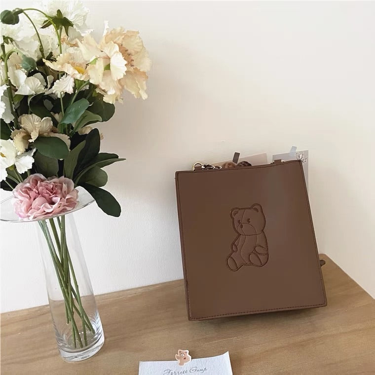 b5 size tote bag bear